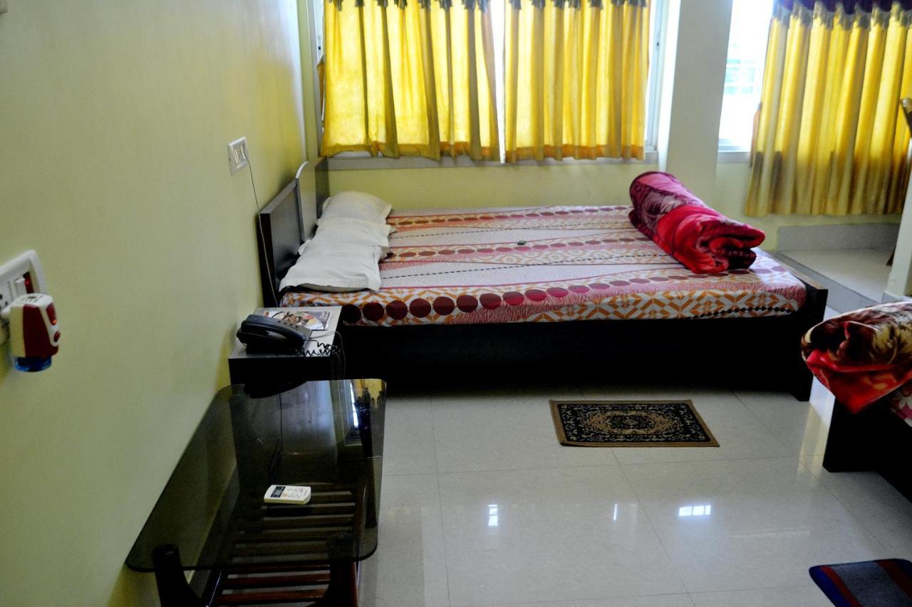 Hotel Sagnik Murshidabad Dış mekan fotoğraf